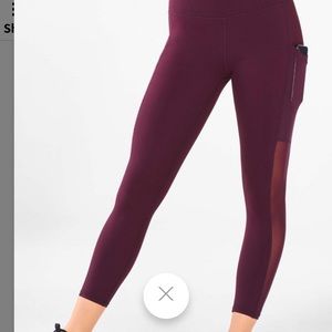 Fabletics legging 7/8 with matching bra size L
